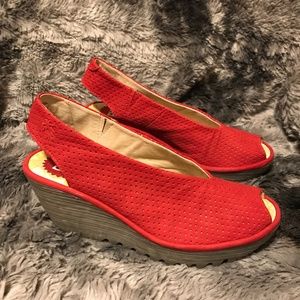 Fly London Yazu Red Wedge Sandal Sz 38 - 39